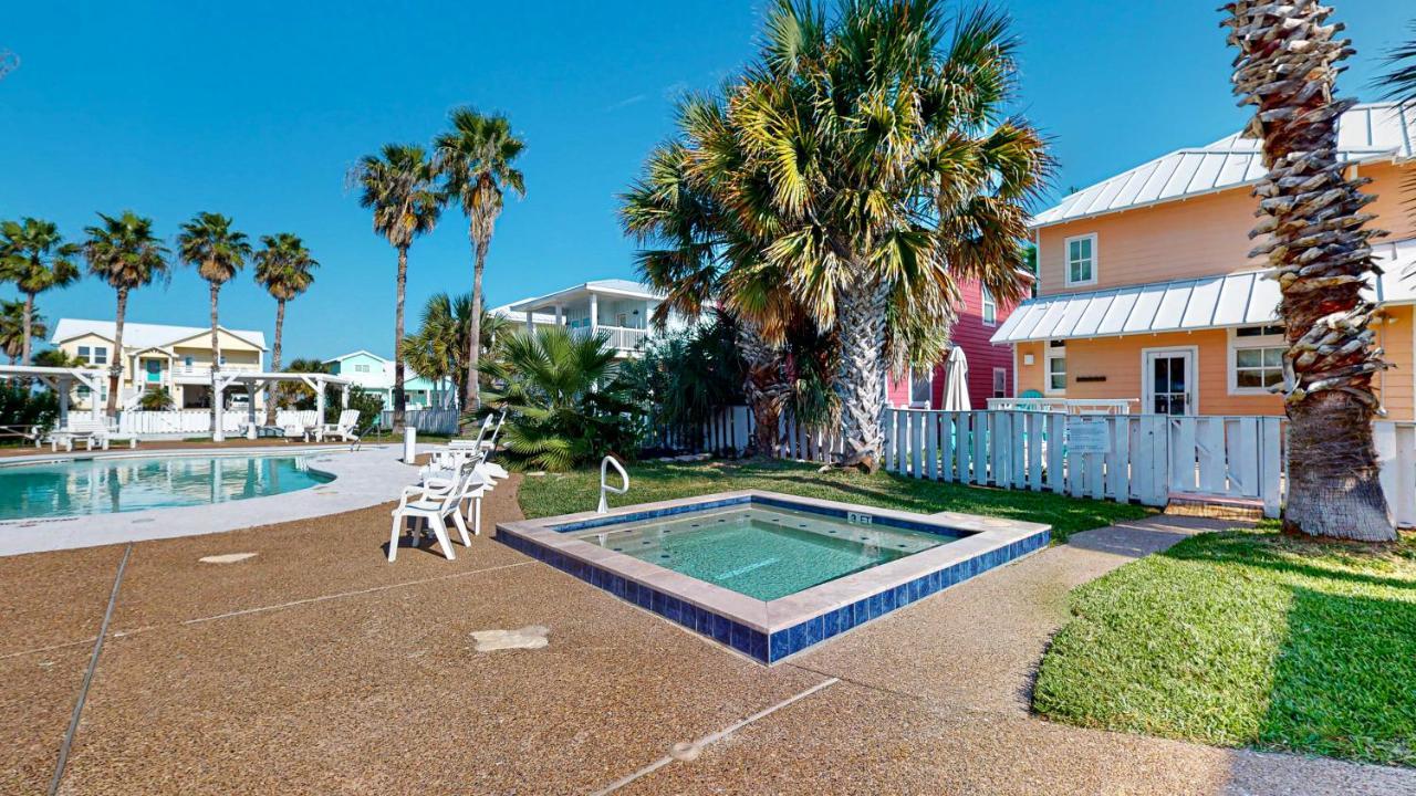 Fd115 Spacious Home In Royal Sands, Shared Pool & Hot Tub, Golf Cart Included, Beach Boardwalk Port Aransas Exterior photo